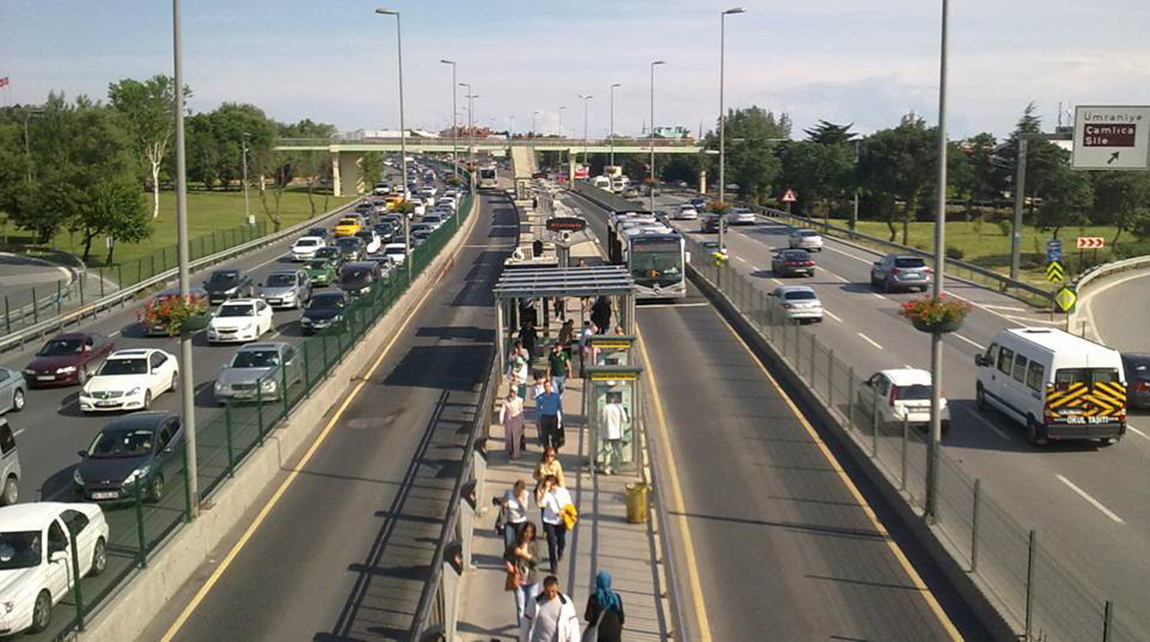 Özka İnşaat Metrobus Transportation Line on D-100 Motorway