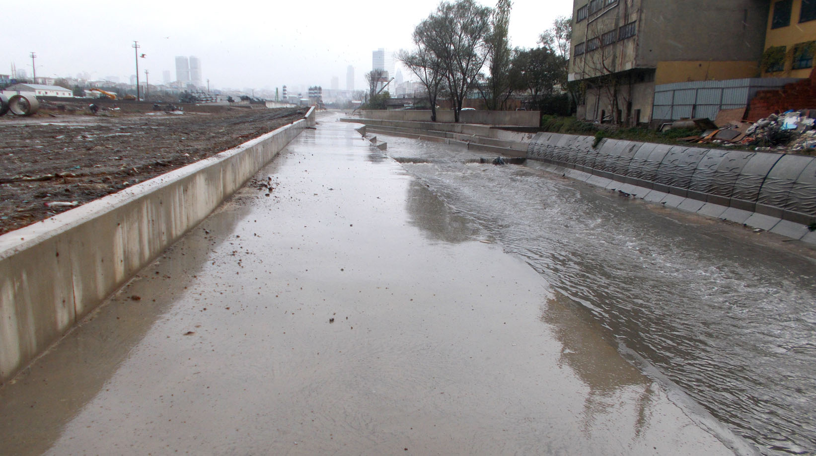 Özka İnşaat Kadıköy Kurbağalıdere River Rehabilitation 